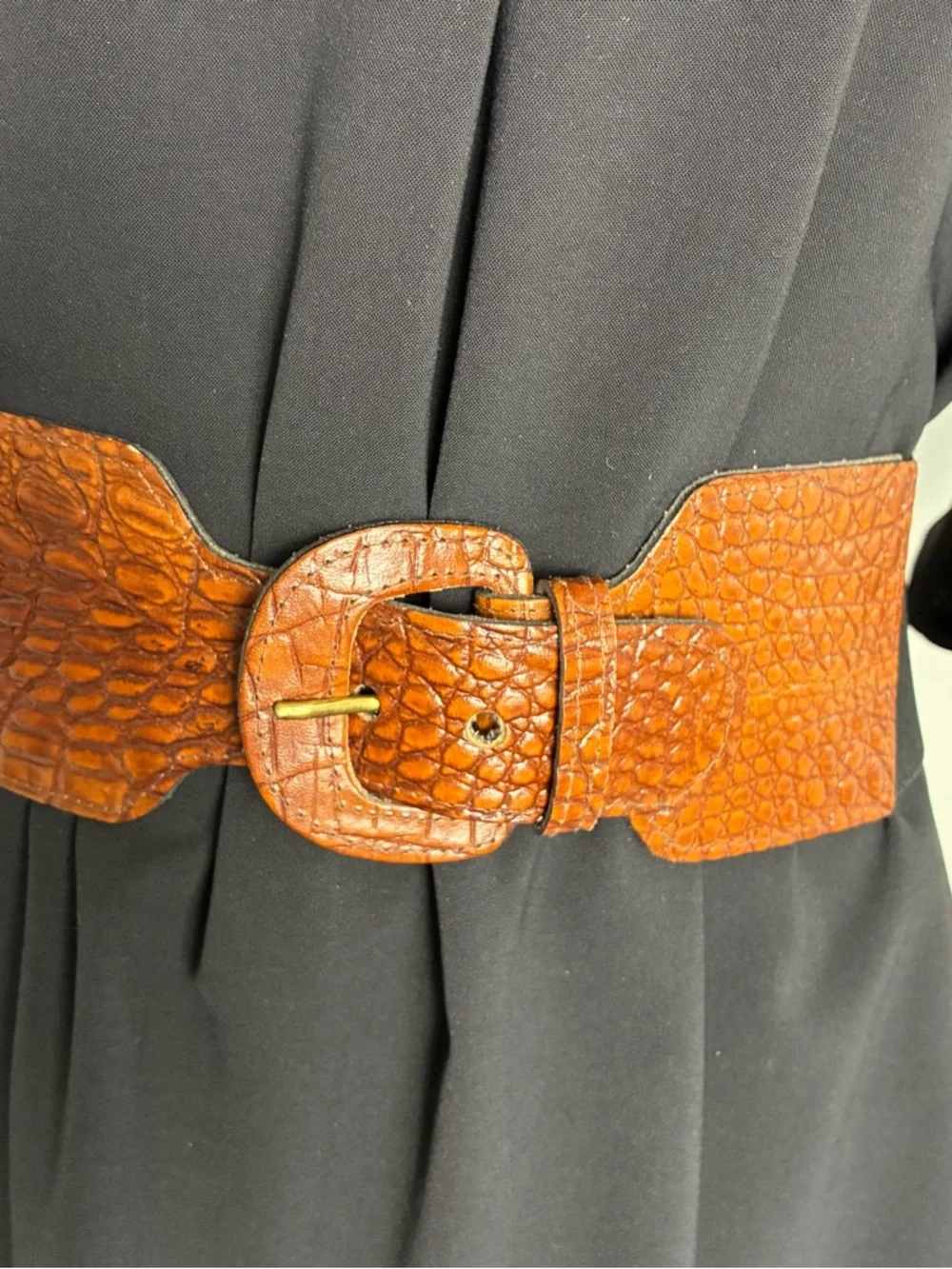 Womens Belt OS Stretch Textured Cognac Brown-Black Croc-Embossed Faux Leather